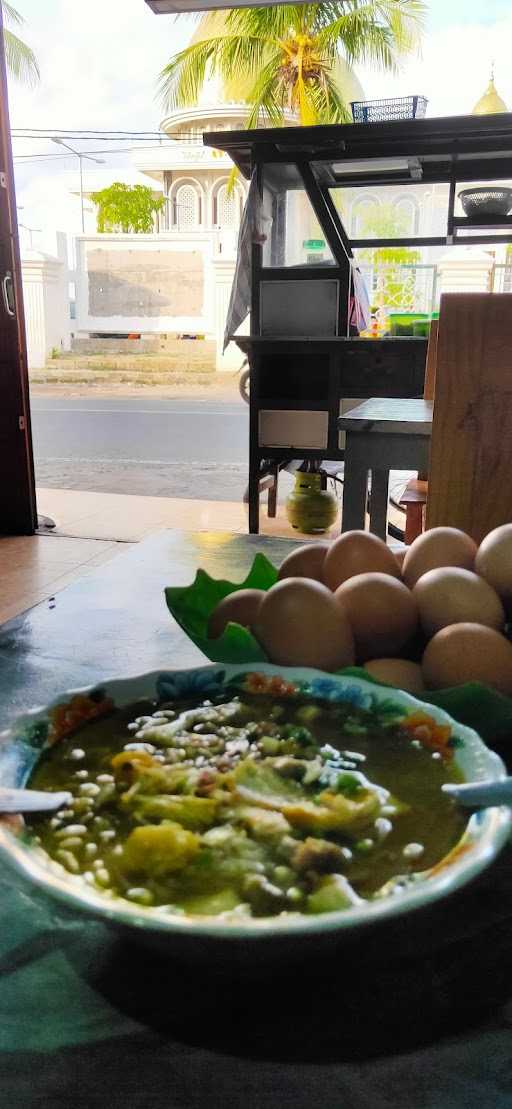 Warung Soto H. Tuki Paciran 5