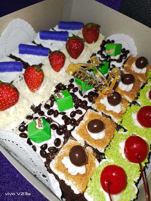 Laa Tansa W2S Cake & Cookies 1