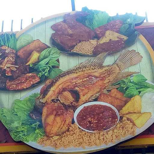 Ayam Penyet Ria Kota Baru Parahyangan 4