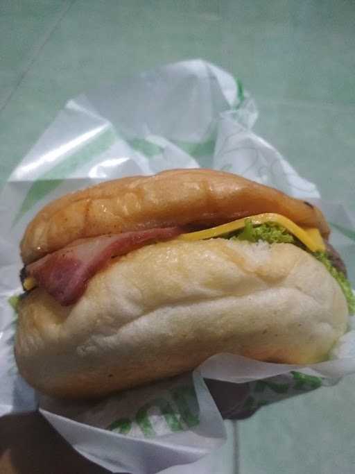 Burger Bangor Padalarang 1