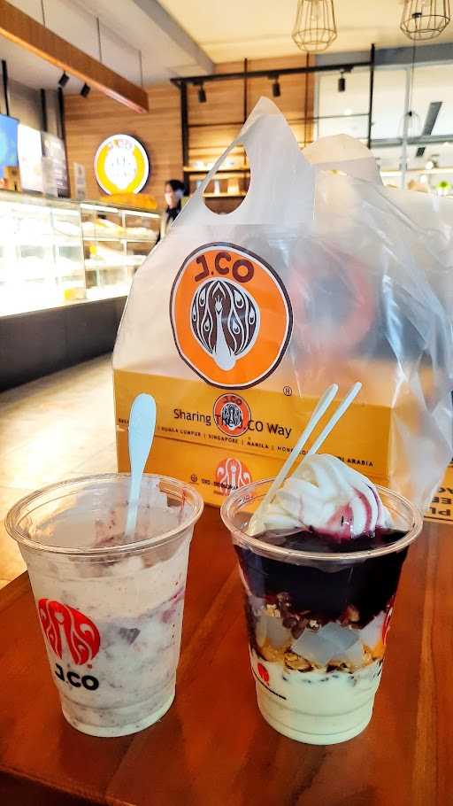 Jco Donuts 1