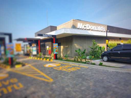 Mcdonald'S - Kota Baru Parahyangan 7