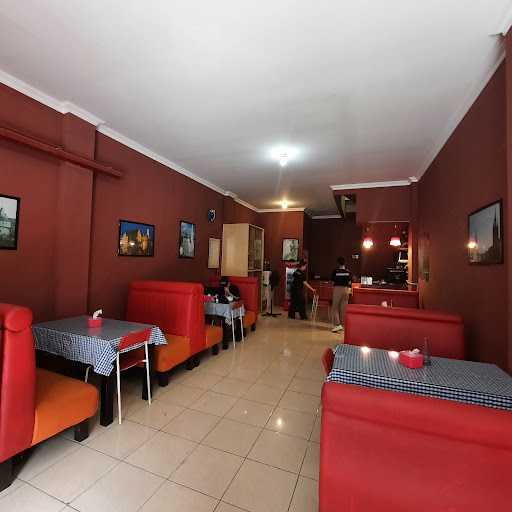 Resto Ayam Belgia Padalarang 4