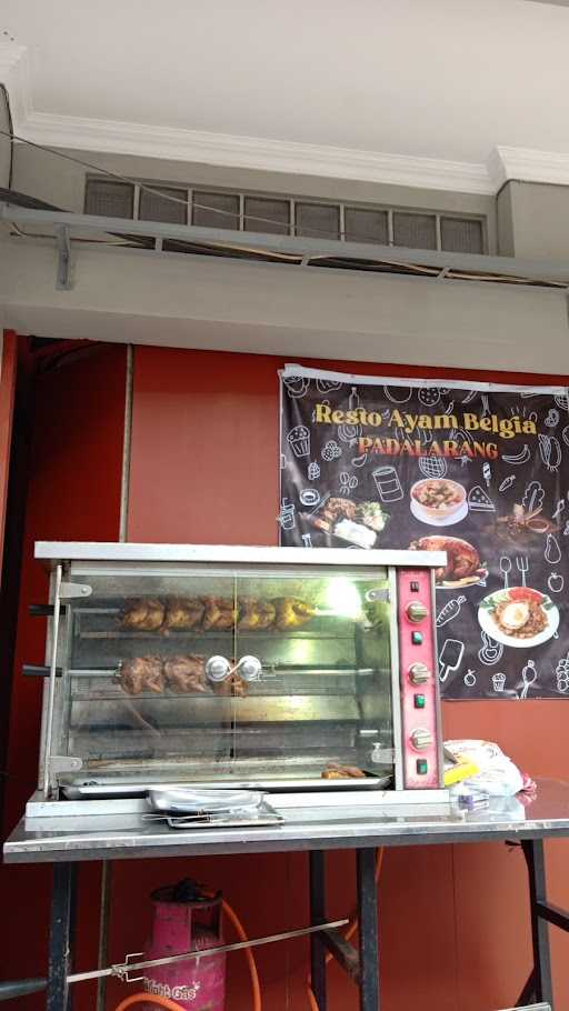 Resto Ayam Belgia Padalarang 7