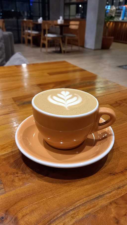 Ulin Coffee And Eatery 5