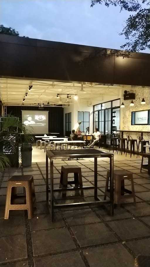 Codoe Coffee And Cafe 8