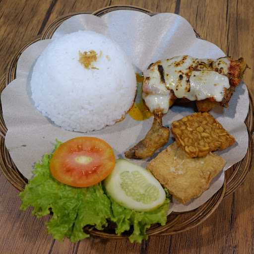 Ayam Penyet Si Boss 4