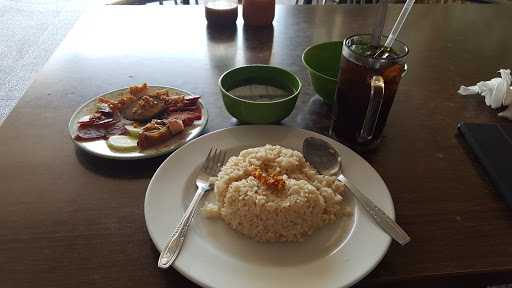 Nasi Campur Kalimantan ( Kwetiau Goreng Kalimantan ) 4