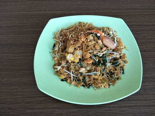 Nasi Campur Kalimantan ( Kwetiau Goreng Kalimantan ) 8