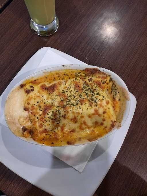 Pizza Hut Ristorante 2