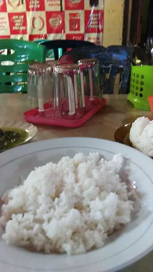 Warung Makan Khas Batak Laponta Singgah Raja Bolon 7