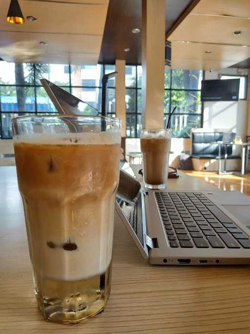 The Gade Coffee Padang 3