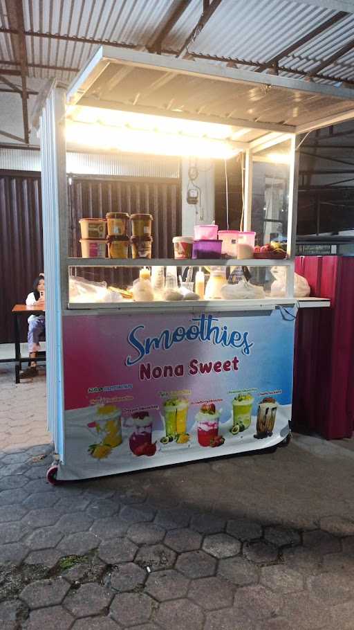 Nona Smoothies 3