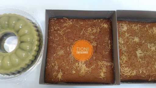 Tioni Cakes & Cookies 8