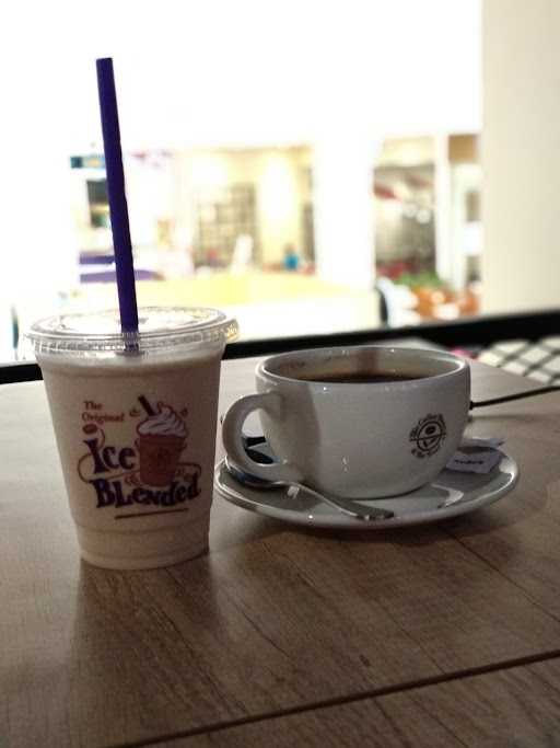 The Coffee Bean & Tea Leaf 10