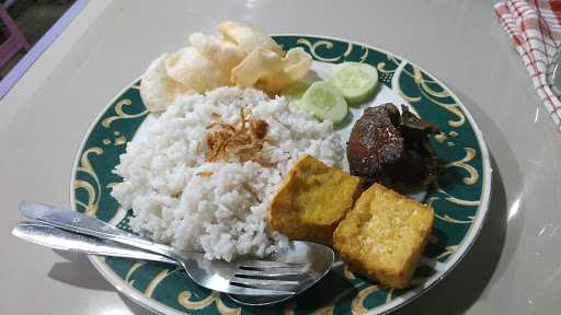 Nasi Uduk Hj. Yen 9