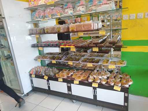 Global Bakery Pademangan 4