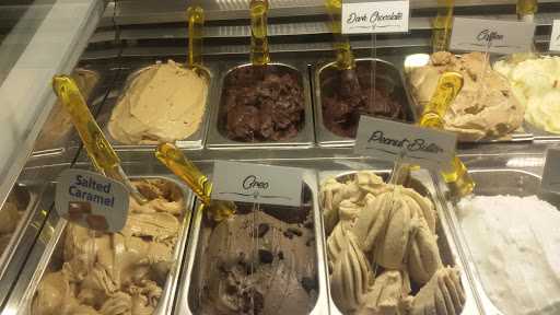 Sam Gelato & Caffe 9