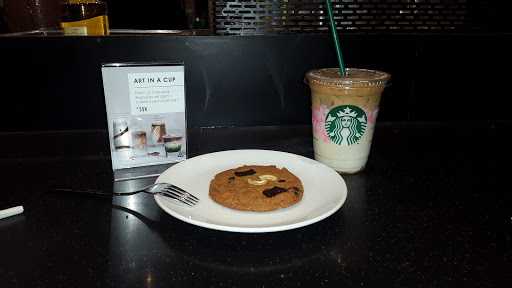 Starbucks - Kantor MTA 4