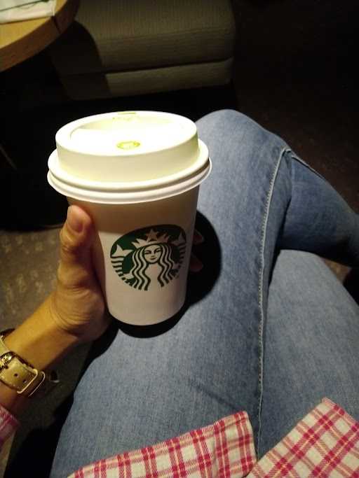 Starbucks - Kantor MTA 6