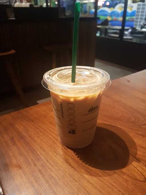 Starbucks - Kantor MTA 5