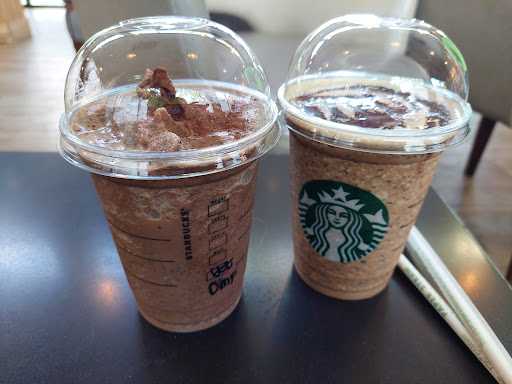 Starbucks - Ancol 7