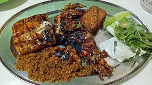 Borobudur Fried Chicken 5