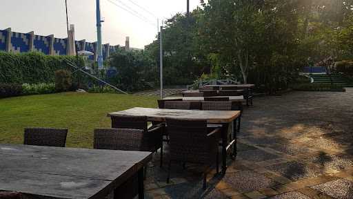 Solaria - Pantai Marina Ancol 4