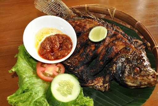 Ikan Bakar Waduk Wadaslintang 8