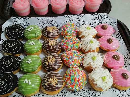 Syifla Cakes, Cookies N Donuts 4