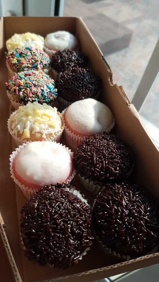 Warung Cupcakes 10