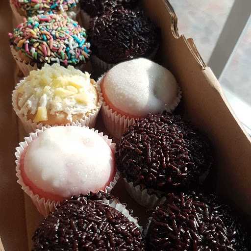 Warung Cupcakes 9