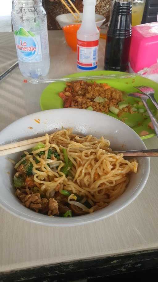 Bakmi Bangka Asli 17, West Park Pagedangan 7