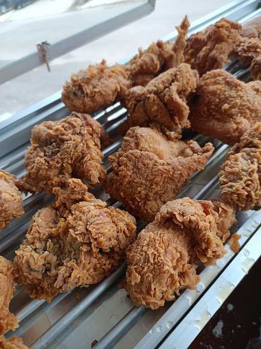 Dkriuk Fried Chicken Medang Lestari 3