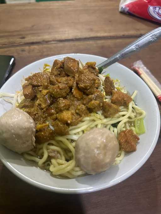 Mie Ayam Bakso Budi 4 4