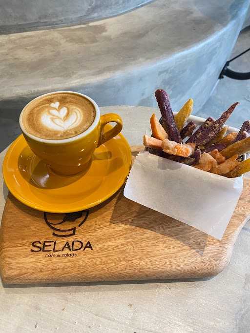 Selada Cafe & Salads 3