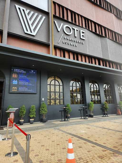 Vote Brasserie & Lounge 1