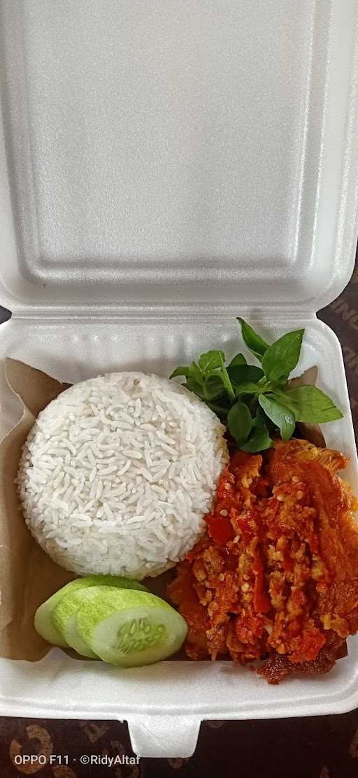 Waroeng Ayam Penyet Ceu Riah 2