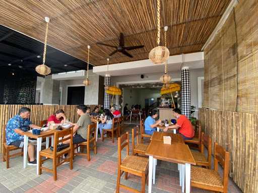 Warung Pradnyani 10