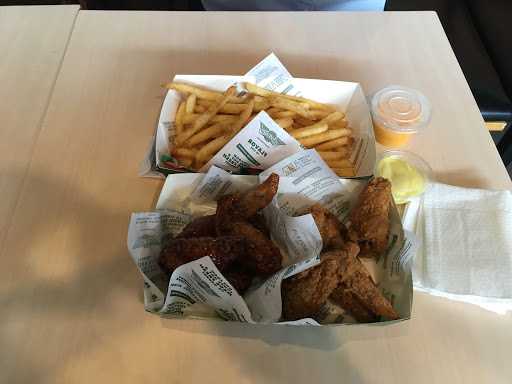 Wingstop Aeon Mall Bsd 7