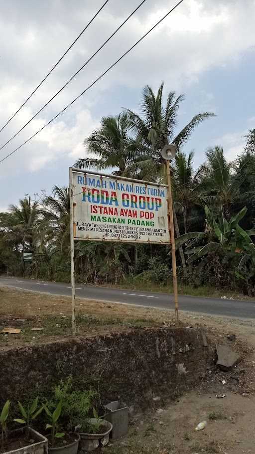 Rumah Makan Padang Roda Group 8