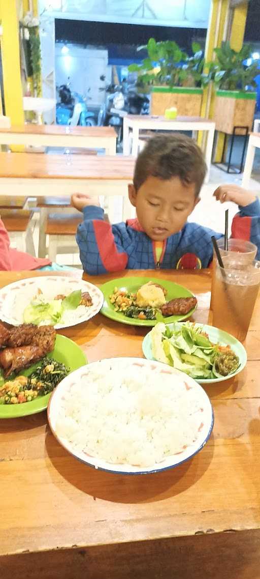 Warung Ayam Bakar Gencet 7