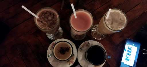 Warung Kopi Pinggir Kali 2