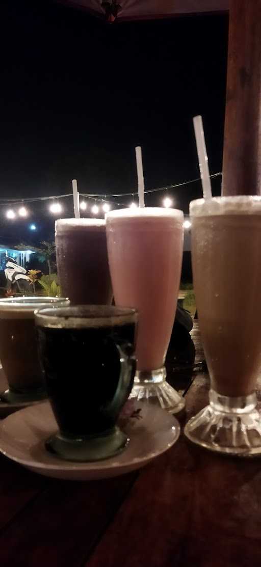 Warung Kopi Pinggir Kali 8