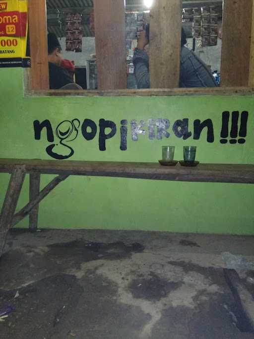 Warung Ngopikiran Mas Jhan Lennon 3