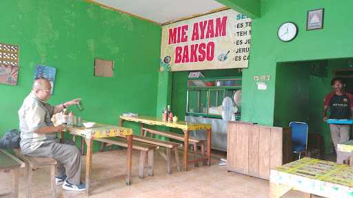 Mie Ayam & Bakso Waridin 8