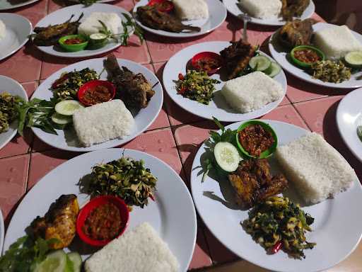 Warung Betutu Bu Um 1