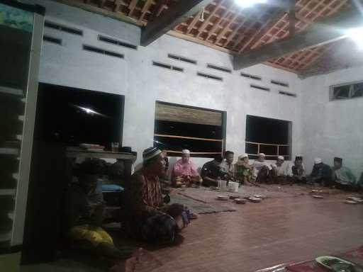 Warung Lesehan Kd. Agung 4