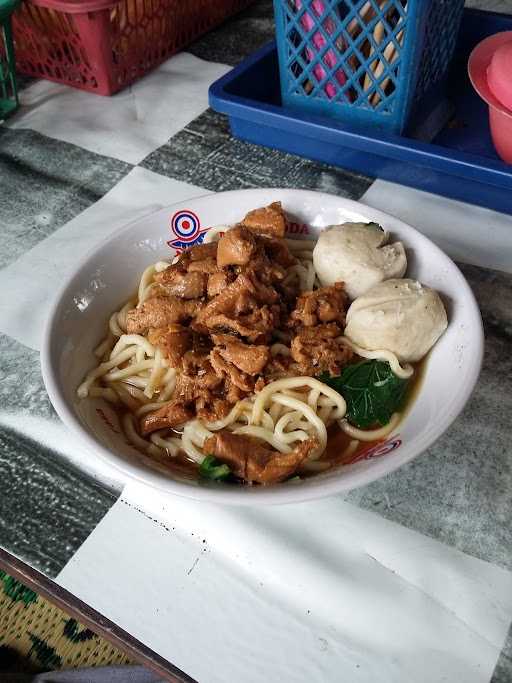 Pondok Makan Aura Minang 1