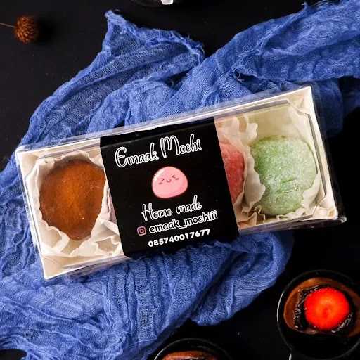 Mochi Emaak Mochiii 7